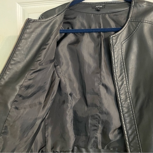 APT 9 Black Leather Jacket - Picture 5 of 6